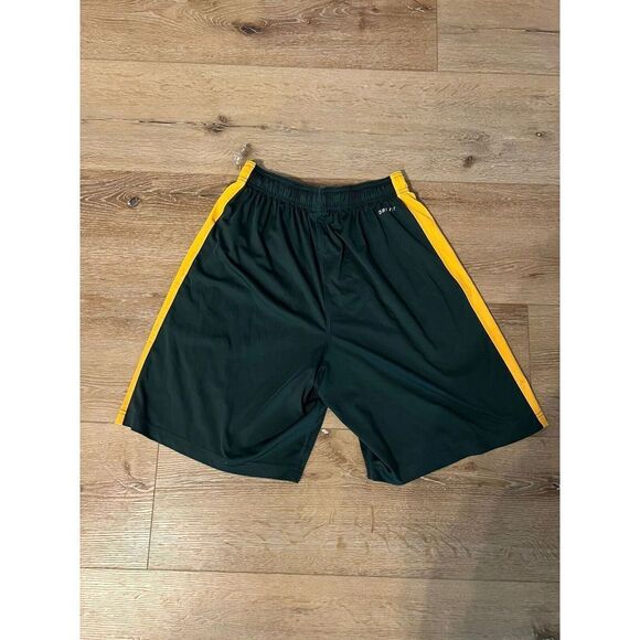 Nike Mens Oakland A's Green Basketball Shorts Size Medium MLB - Picture 2 of 3